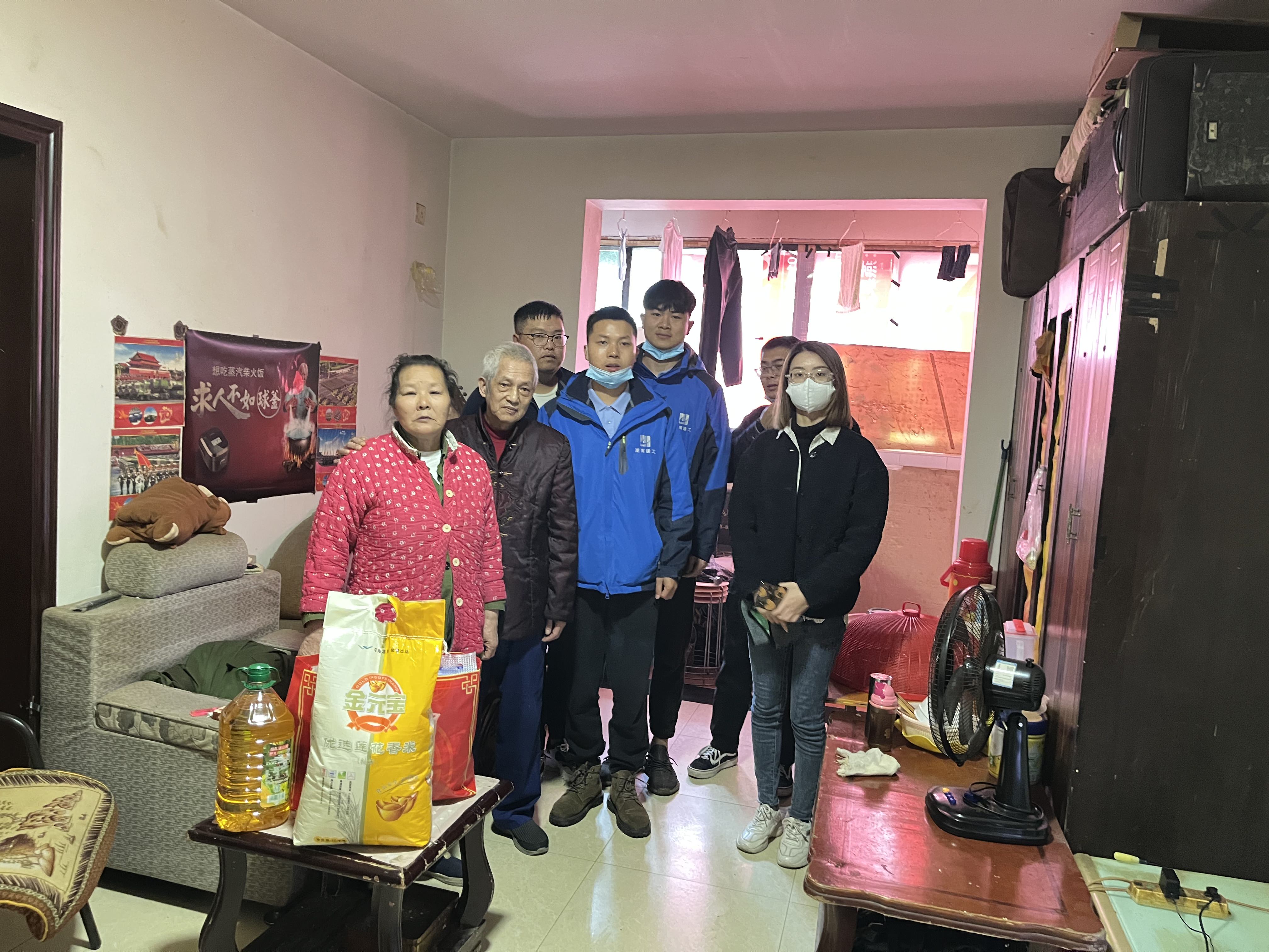 合影.jpg